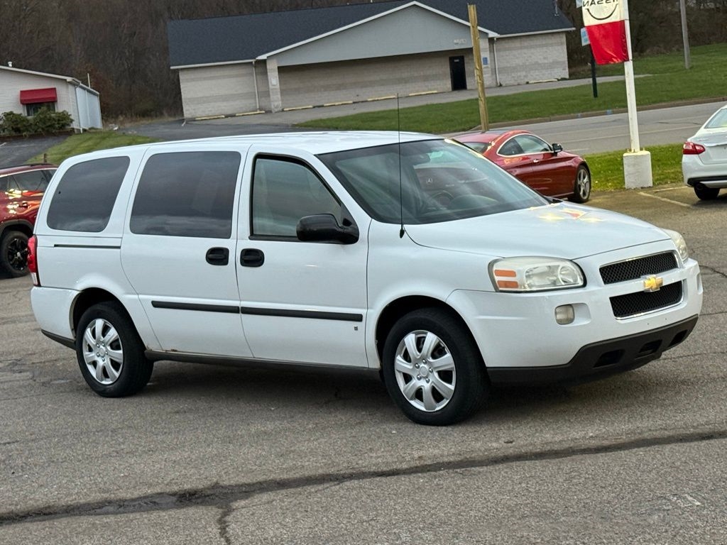 2008 Chevrolet Uplander LS's photo