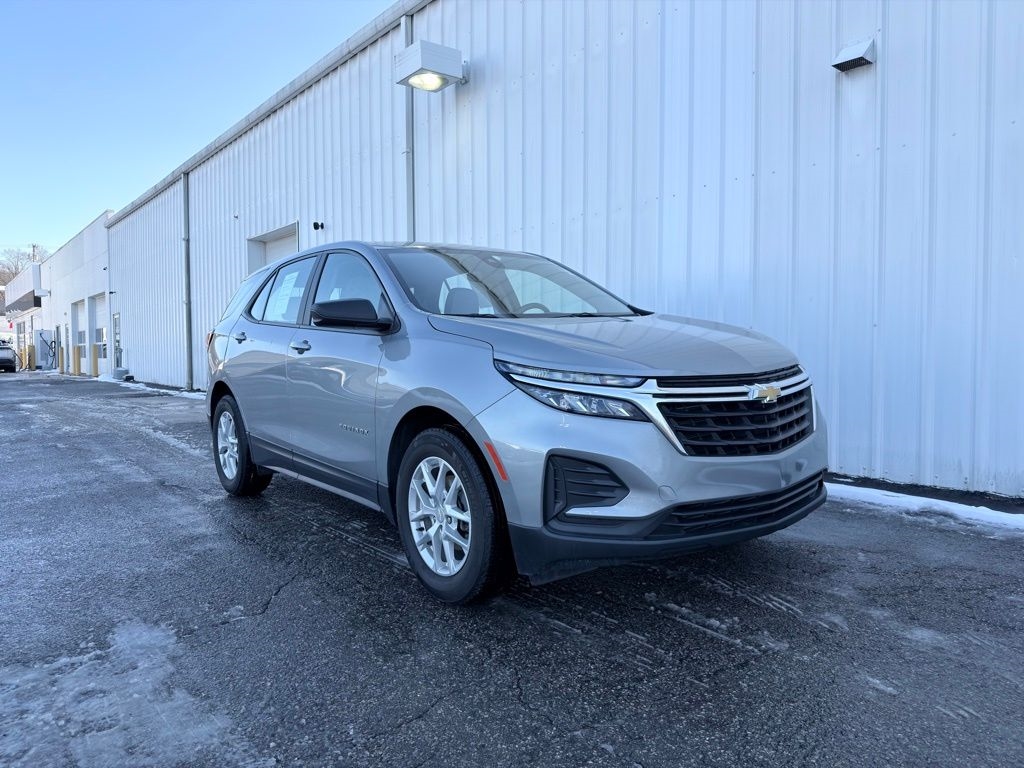 2023 Chevrolet Equinox LS 2WD