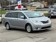 2013 Toyota Sienna 