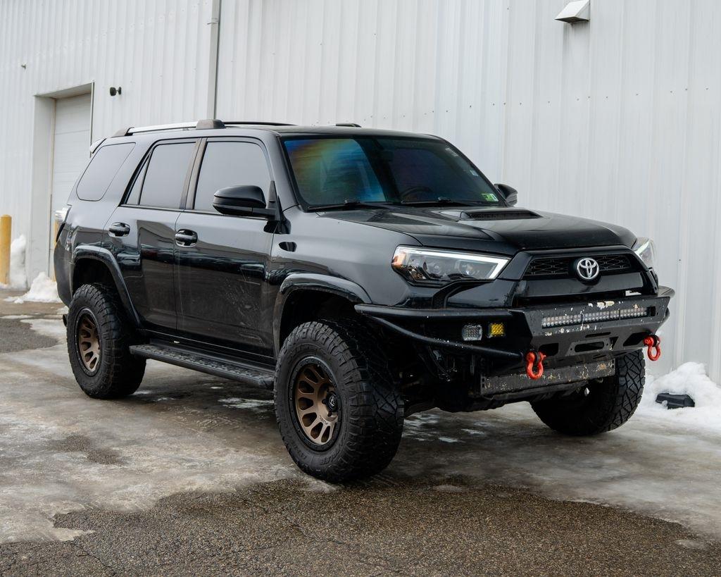2018 Toyota 4Runner SR5 4WD (Natl)