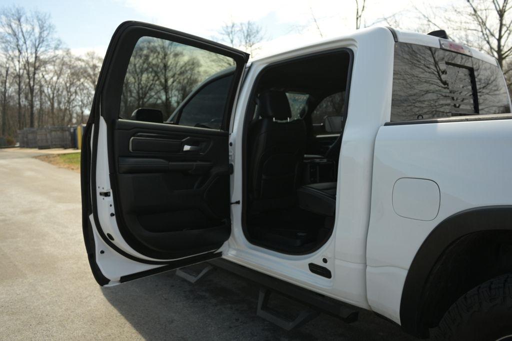 RAM 1500 Rebel 4x4 Crew Cab 5'7" Box 2020