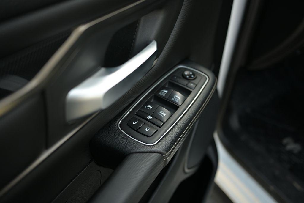 RAM 1500 Rebel 4x4 Crew Cab 5'7" Box 2020