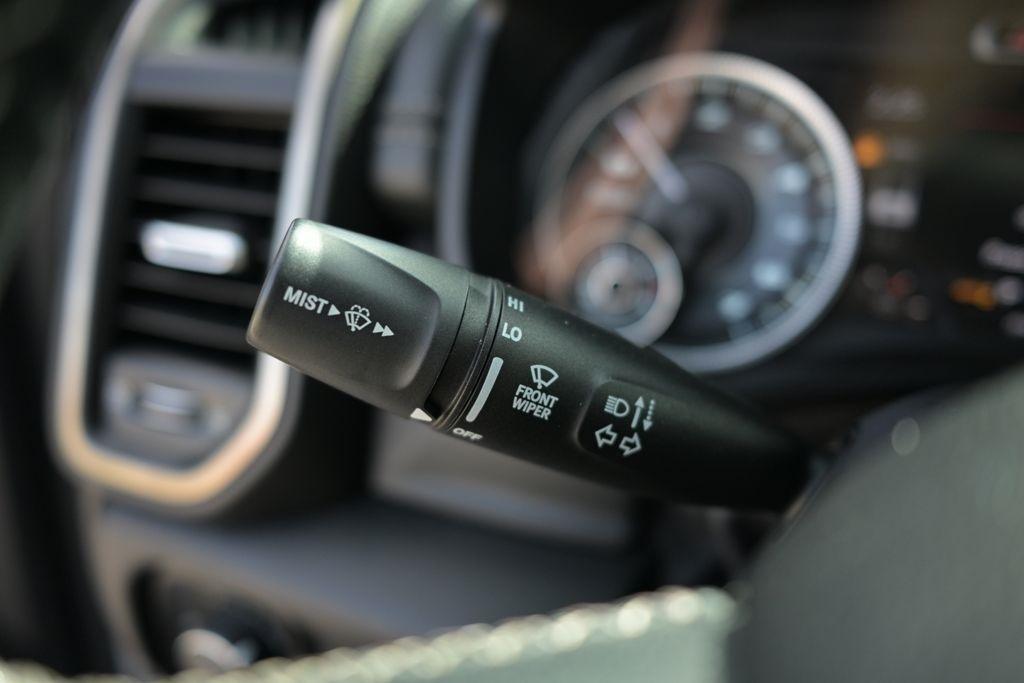 RAM 1500 Rebel 4x4 Crew Cab 5'7" Box 2020