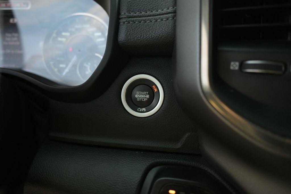 RAM 1500 Rebel 4x4 Crew Cab 5'7" Box 2020