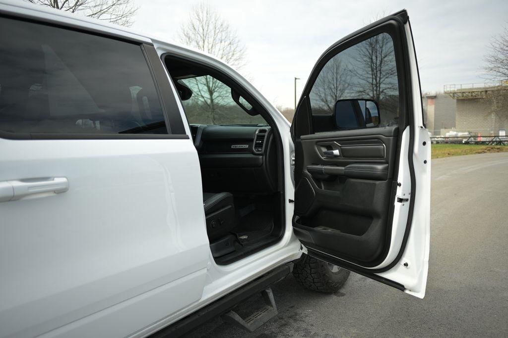 RAM 1500 Rebel 4x4 Crew Cab 5'7" Box 2020