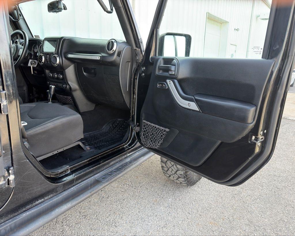 Jeep Wrangler Unlimited 4WD 4dr Rubicon 2017