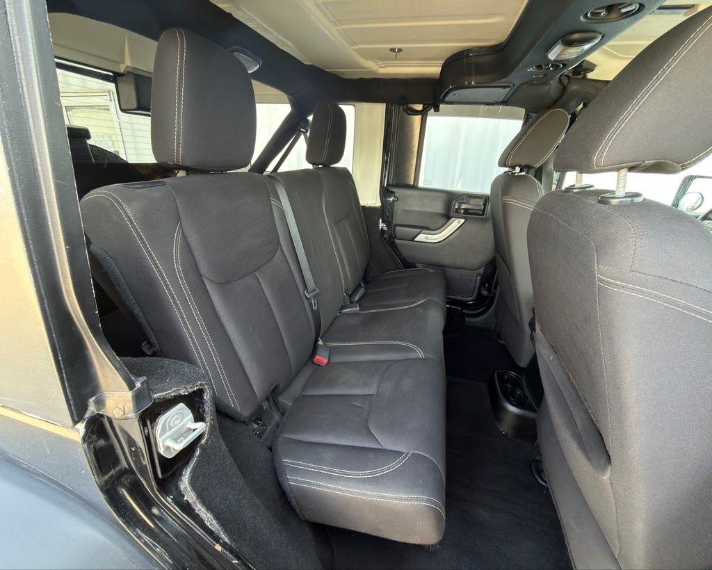 Jeep Wrangler Unlimited 4WD 4dr Rubicon 2017