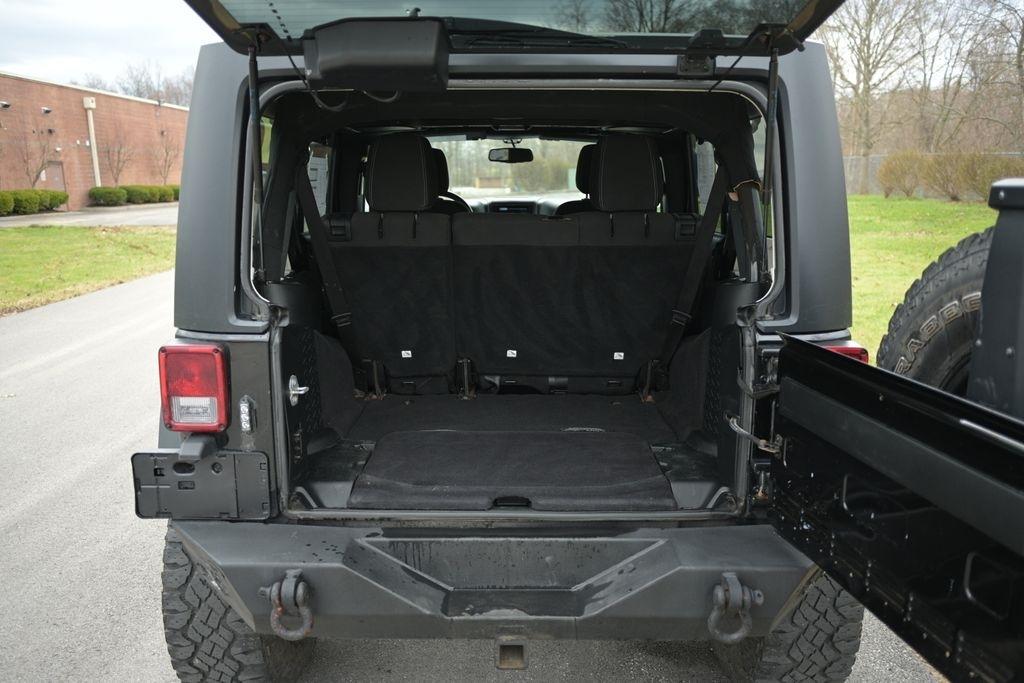 Jeep Wrangler Unlimited 4WD 4dr Rubicon 2017