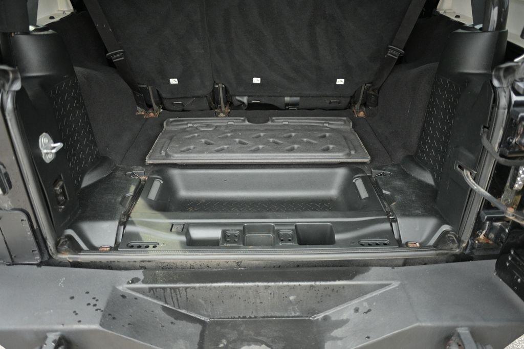 Jeep Wrangler Unlimited 4WD 4dr Rubicon 2017