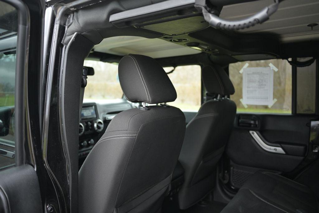 Jeep Wrangler Unlimited 4WD 4dr Rubicon 2017