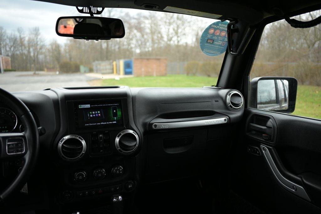 Jeep Wrangler Unlimited 4WD 4dr Rubicon 2017