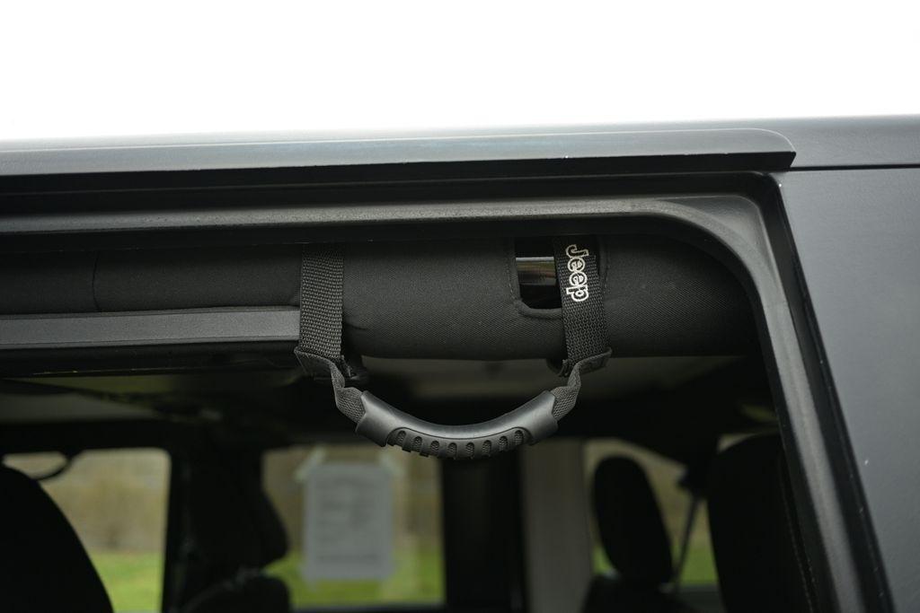 Jeep Wrangler Unlimited 4WD 4dr Rubicon 2017