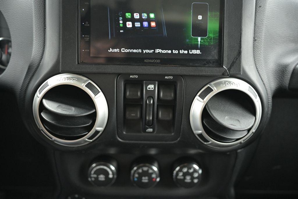 Jeep Wrangler Unlimited 4WD 4dr Rubicon 2017