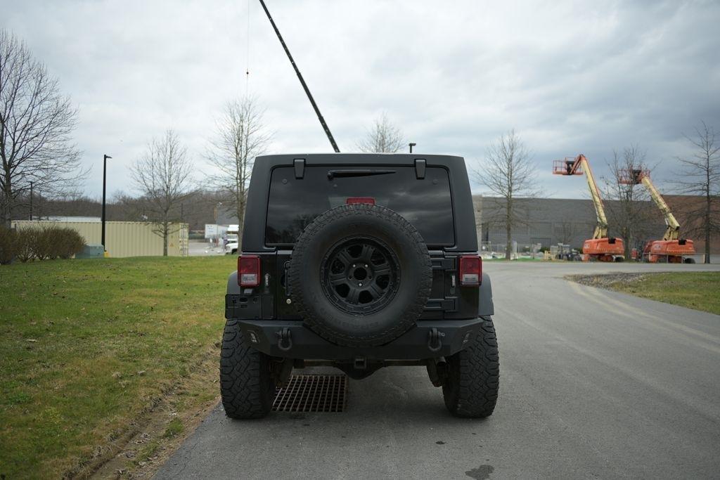Jeep Wrangler Unlimited 4WD 4dr Rubicon 2017