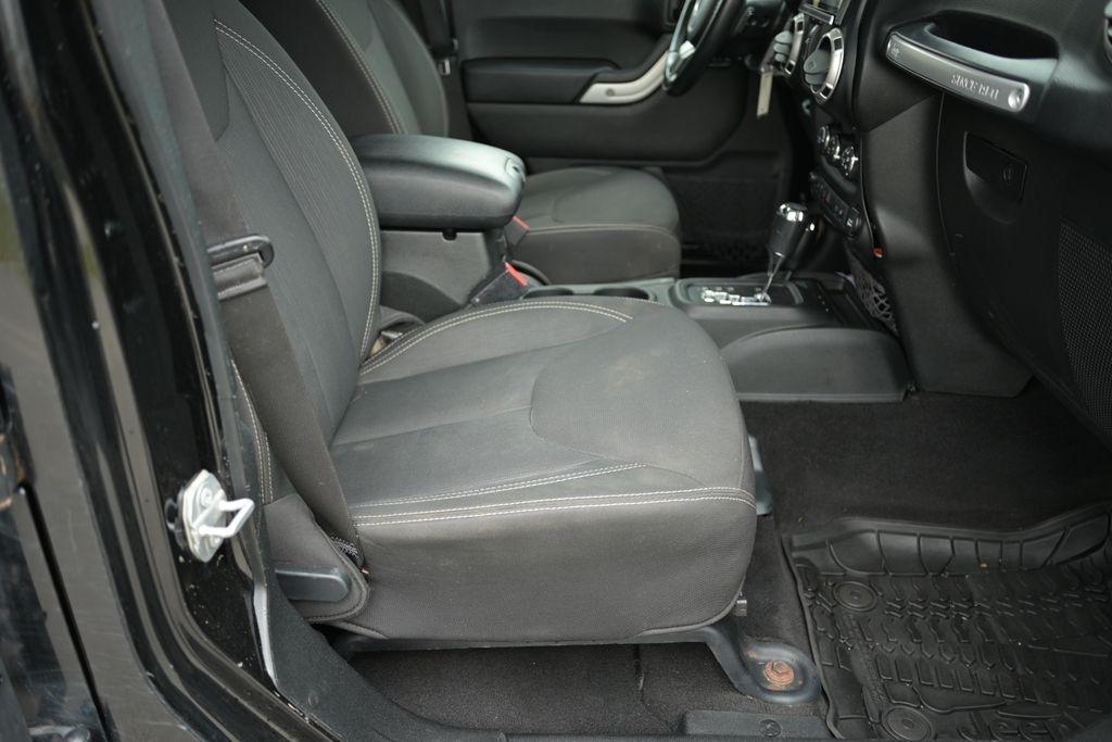 Jeep Wrangler Unlimited 4WD 4dr Rubicon 2017