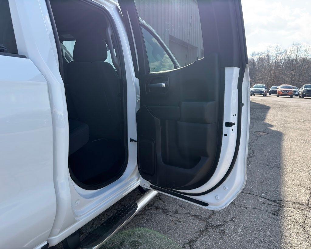 Chevrolet Silverado 1500 4WD Double Cab 147" Custom 2021