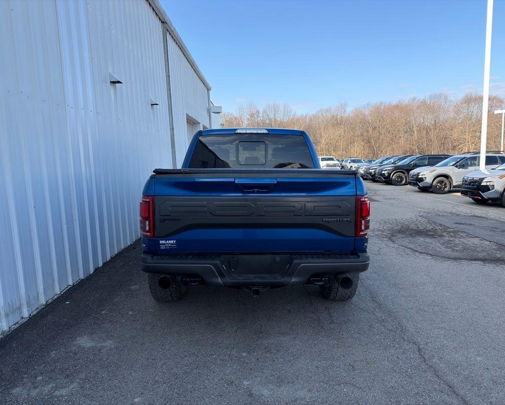 Ford F-150 Raptor 4WD SuperCrew 5.5' Box 2017