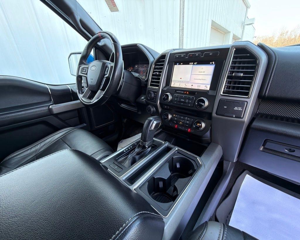 Ford F-150 Raptor 4WD SuperCrew 5.5' Box 2017