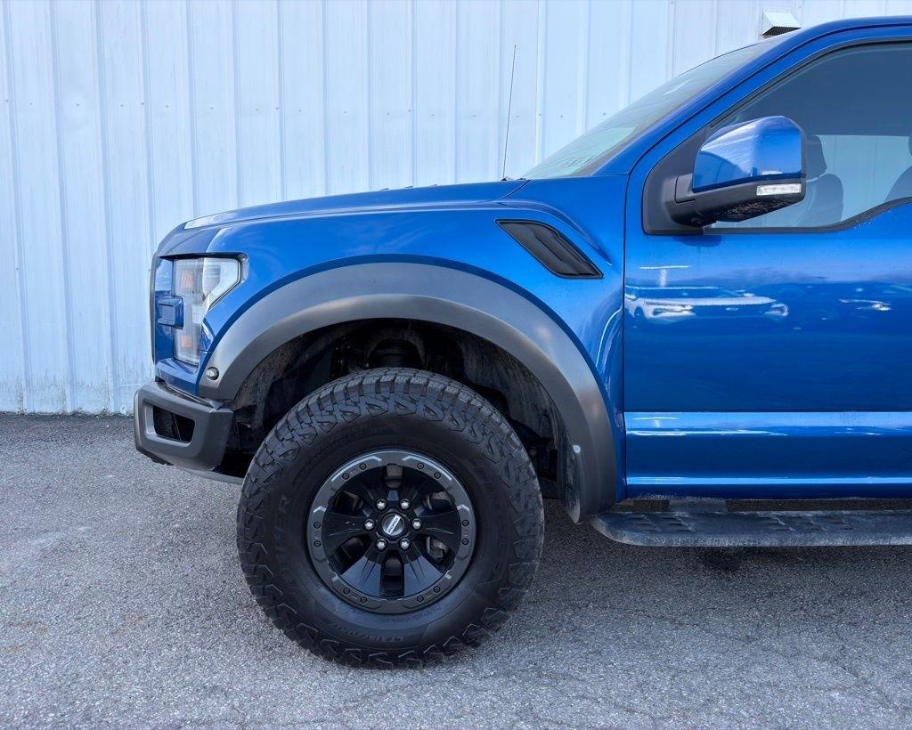 Ford F-150 Raptor 4WD SuperCrew 5.5' Box 2017