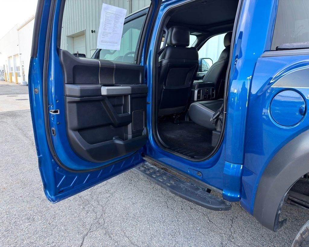 Ford F-150 Raptor 4WD SuperCrew 5.5' Box 2017