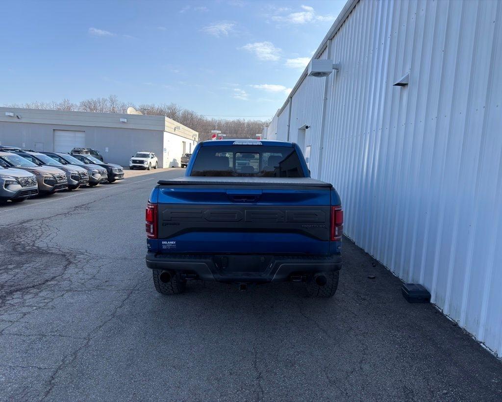 Ford F-150 Raptor 4WD SuperCrew 5.5' Box 2017