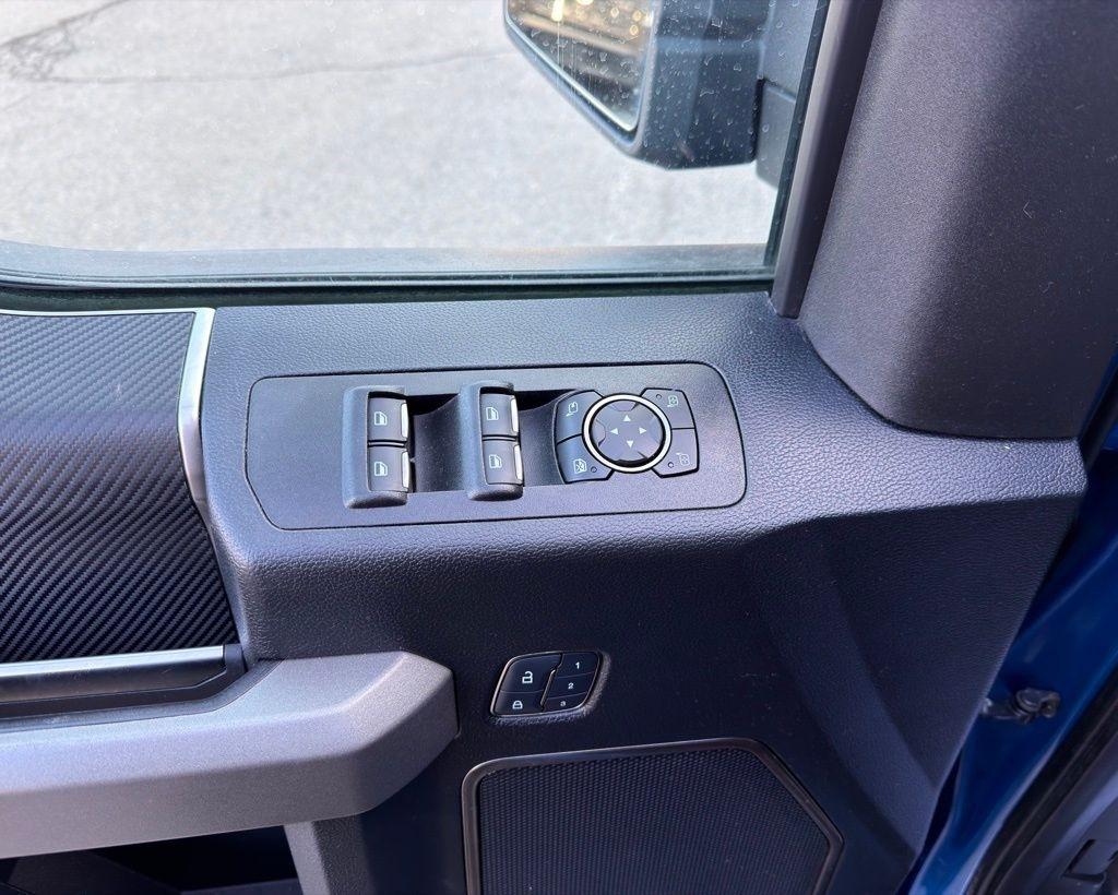 Ford F-150 Raptor 4WD SuperCrew 5.5' Box 2017