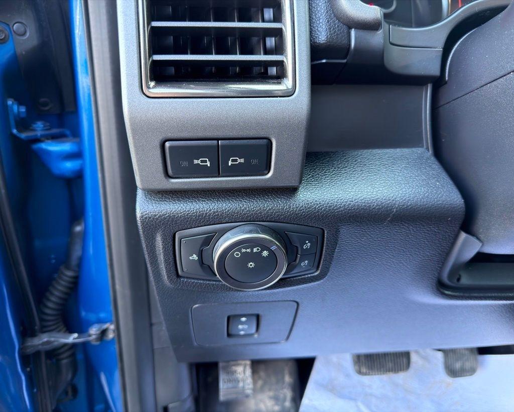 Ford F-150 Raptor 4WD SuperCrew 5.5' Box 2017