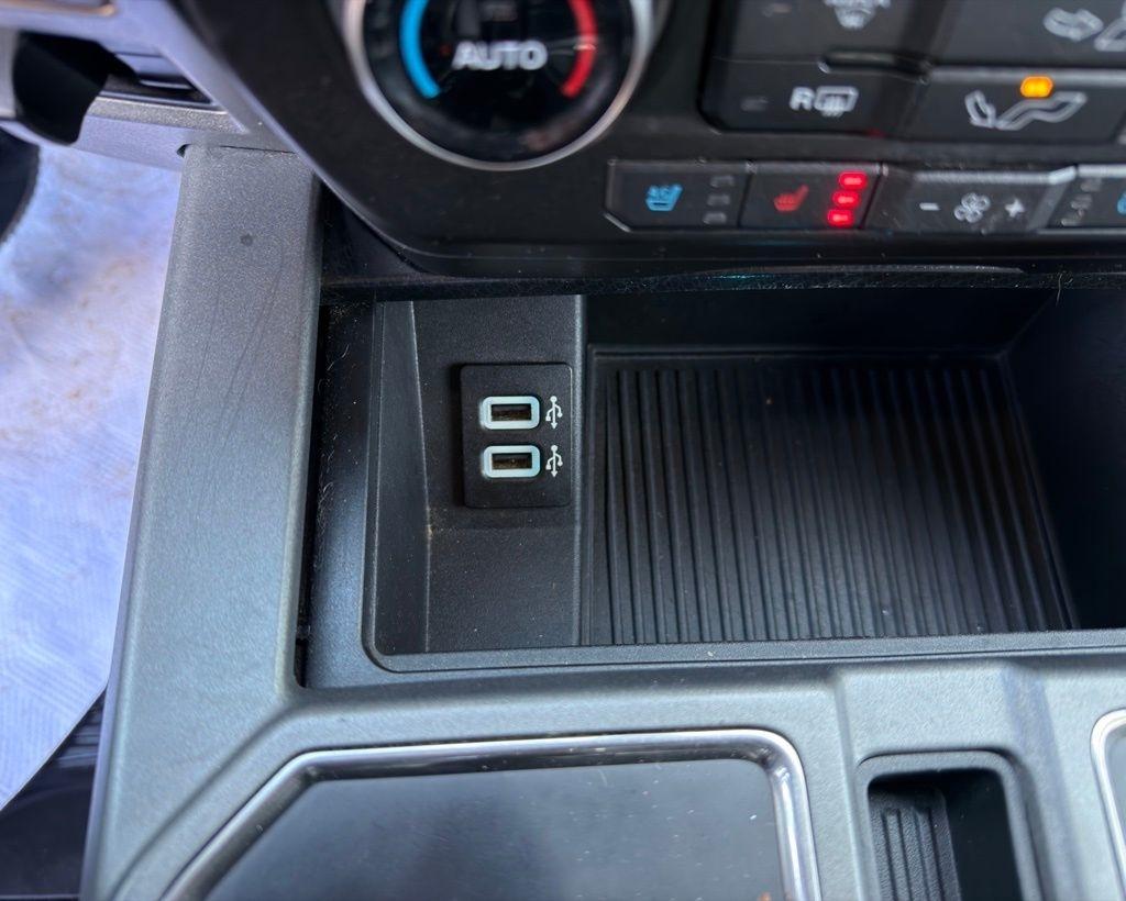 Ford F-150 Raptor 4WD SuperCrew 5.5' Box 2017