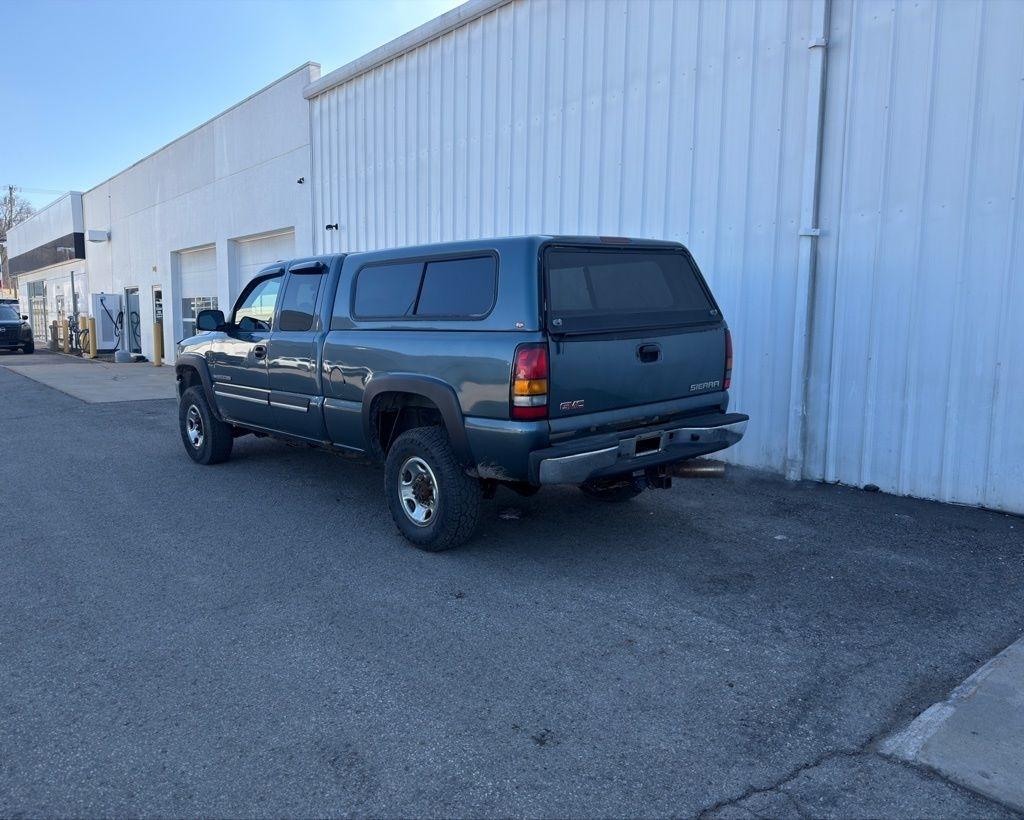 GMC Sierra 2500HD Ext Cab 143.5" WB 4WD Work Truck 2004