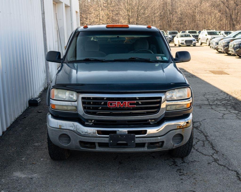 2004 GMC Sierra 2500HD Work Truck