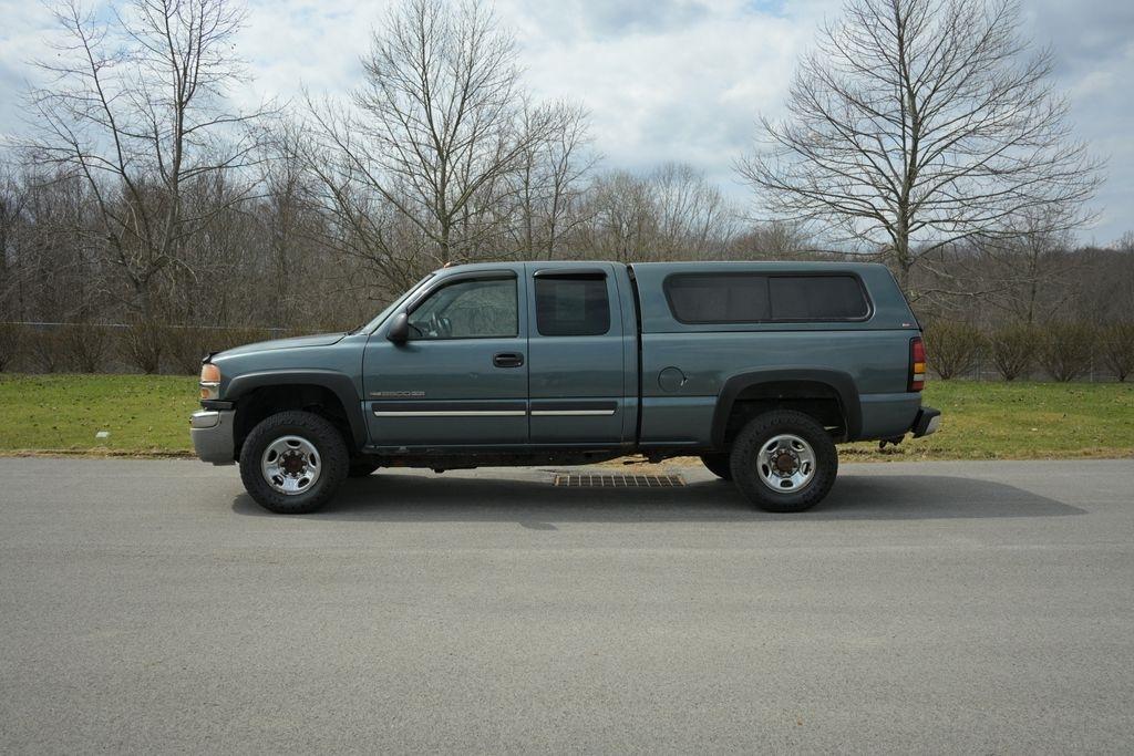 GMC Sierra 2500HD Ext Cab 143.5" WB 4WD Work Truck 2004