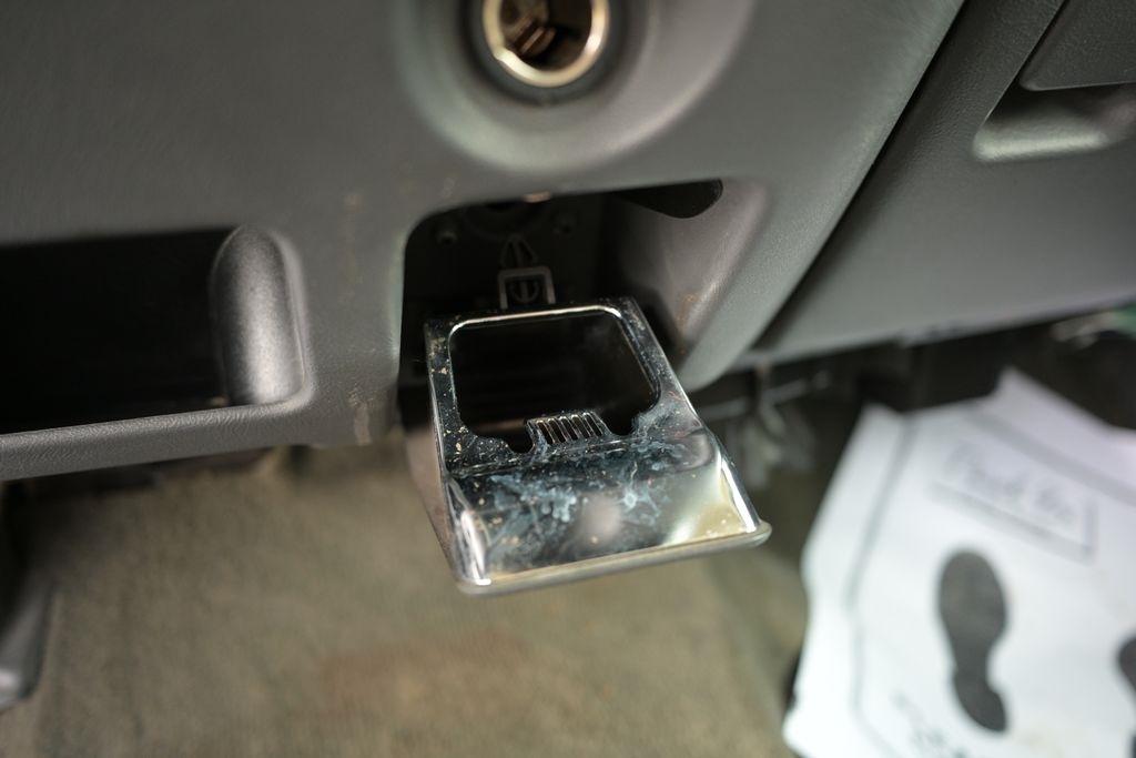 GMC Sierra 2500HD Ext Cab 143.5" WB 4WD Work Truck 2004