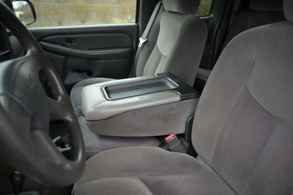 GMC Sierra 2500HD Ext Cab 143.5" WB 4WD Work Truck 2004