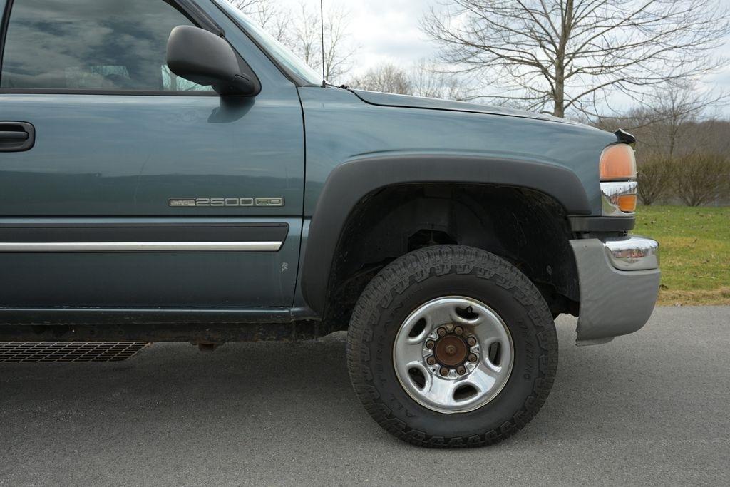 GMC Sierra 2500HD Ext Cab 143.5" WB 4WD Work Truck 2004