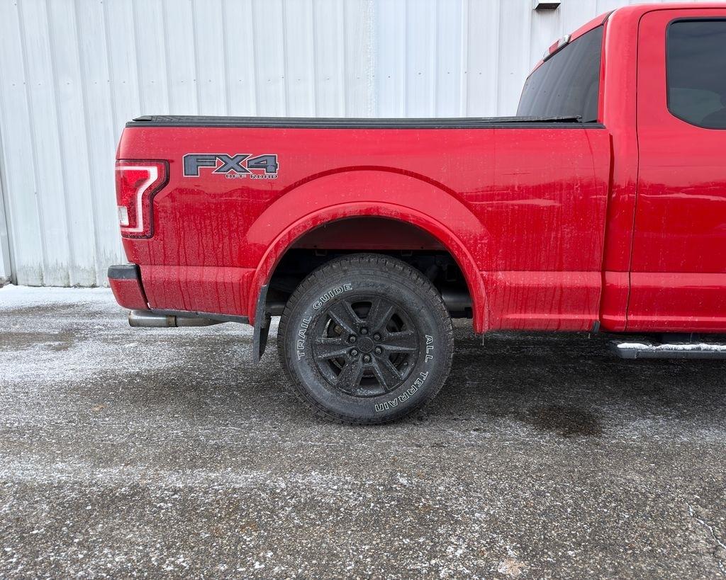 Ford F-150 4WD SuperCab 145" Lariat 2016