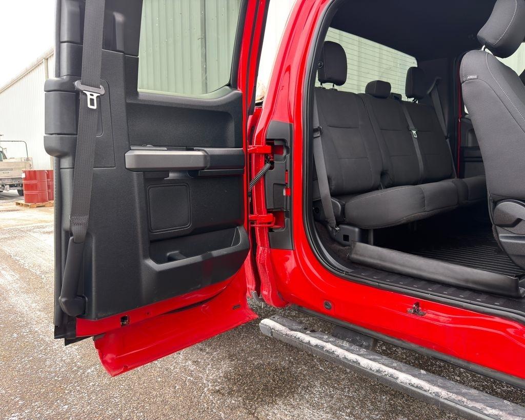 Ford F-150 4WD SuperCab 145" Lariat 2016