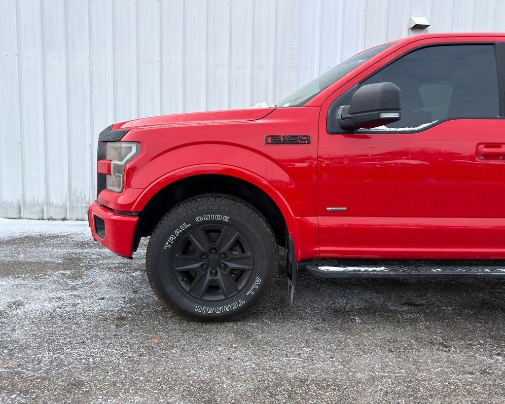 Ford F-150 4WD SuperCab 145" Lariat 2016