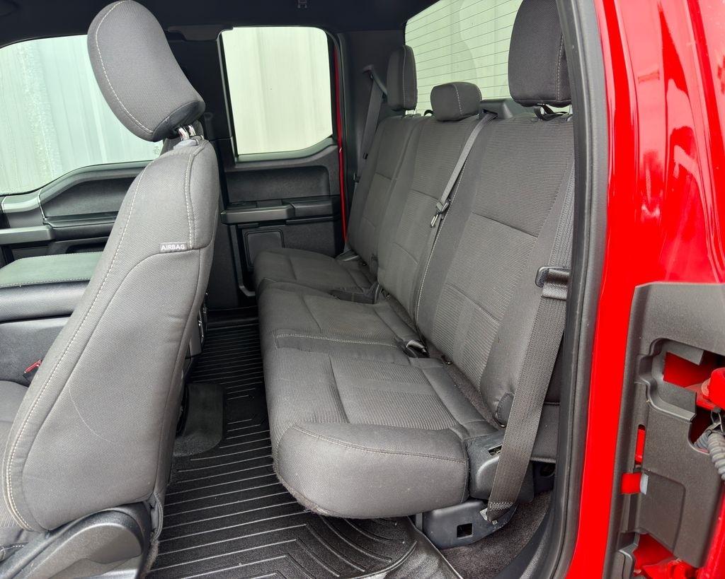 Ford F-150 4WD SuperCab 145" Lariat 2016