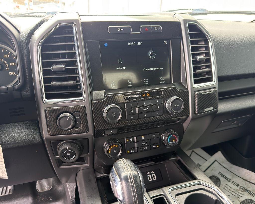 Ford F-150 4WD SuperCab 145" Lariat 2016