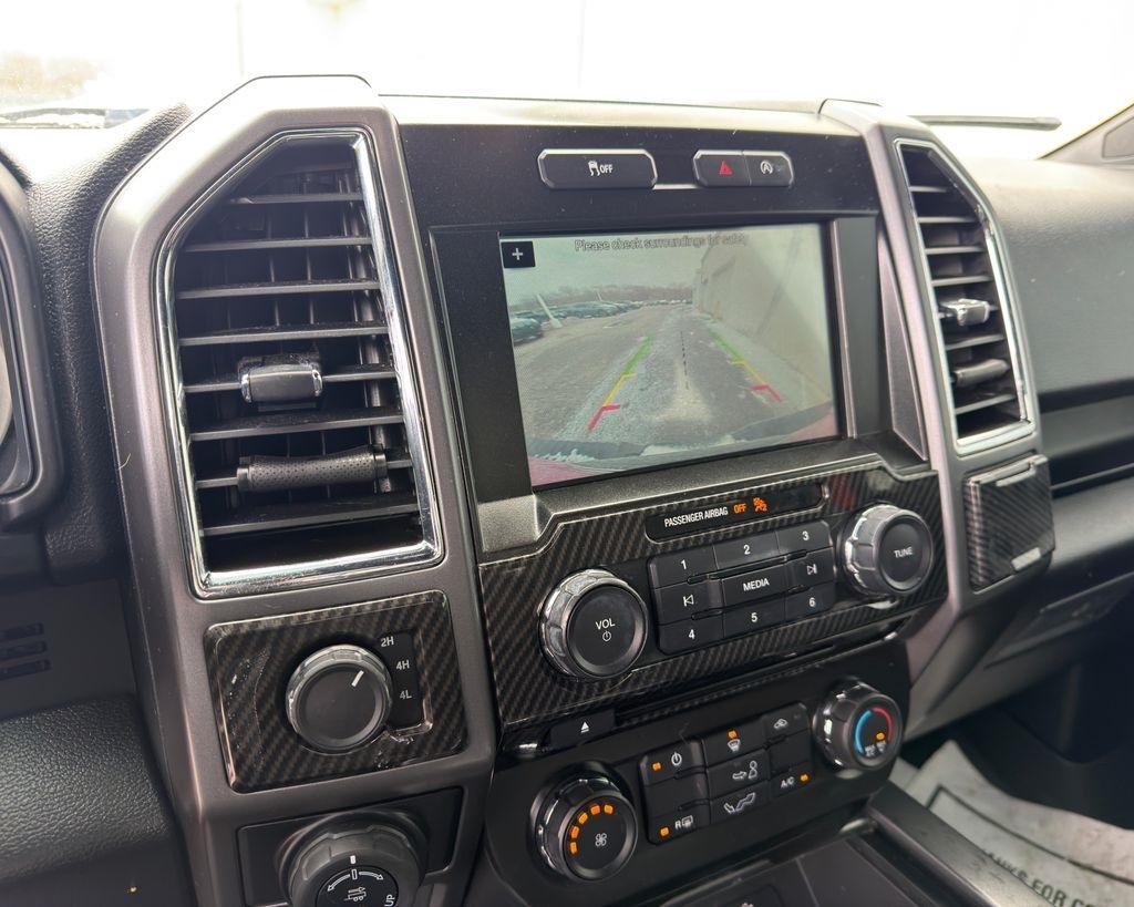 Ford F-150 4WD SuperCab 145" Lariat 2016