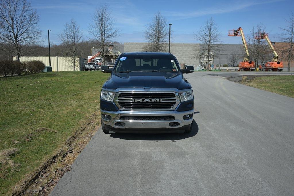RAM 1500 Big Horn 4x4 Crew Cab 5'7" Box 2020