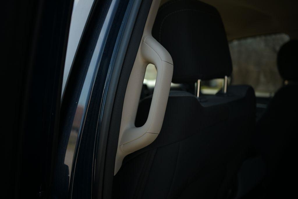 RAM 1500 Big Horn 4x4 Crew Cab 5'7" Box 2020