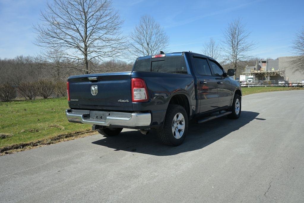 RAM 1500 Big Horn 4x4 Crew Cab 5'7" Box 2020