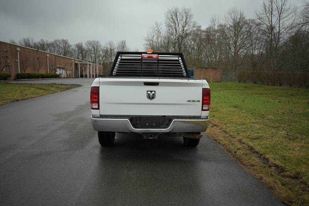 RAM 1500 Tradesman 4x4 Crew Cab 5'7" Box 2017