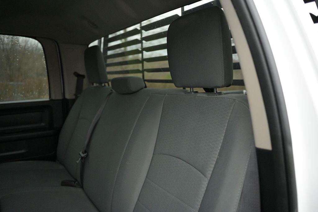 RAM 1500 Tradesman 4x4 Crew Cab 5'7" Box 2017