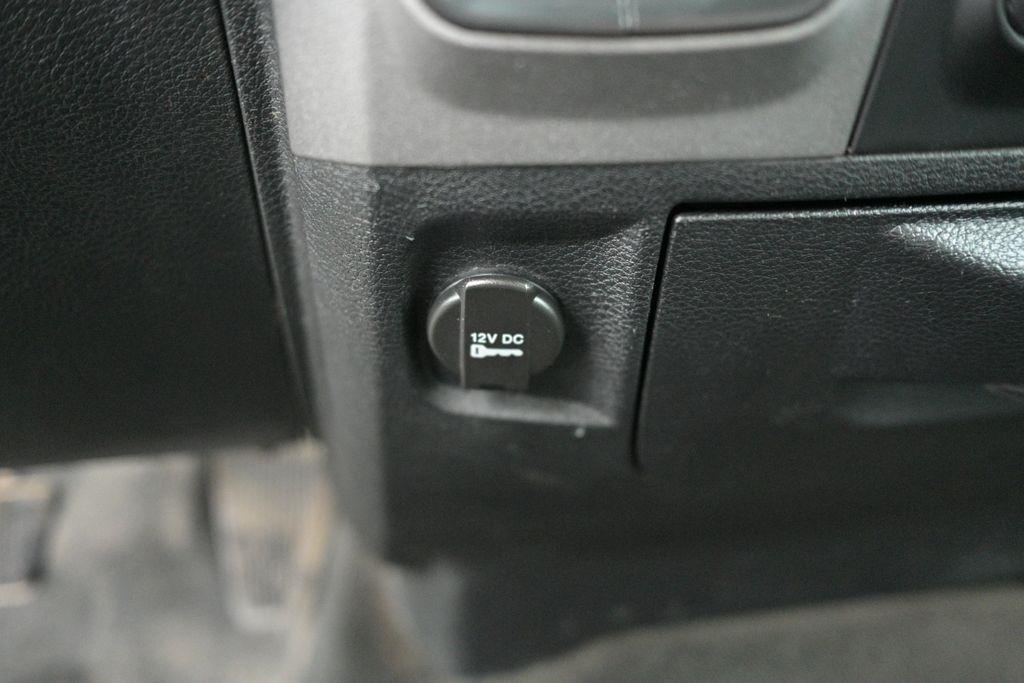 RAM 1500 Tradesman 4x4 Crew Cab 5'7" Box 2017