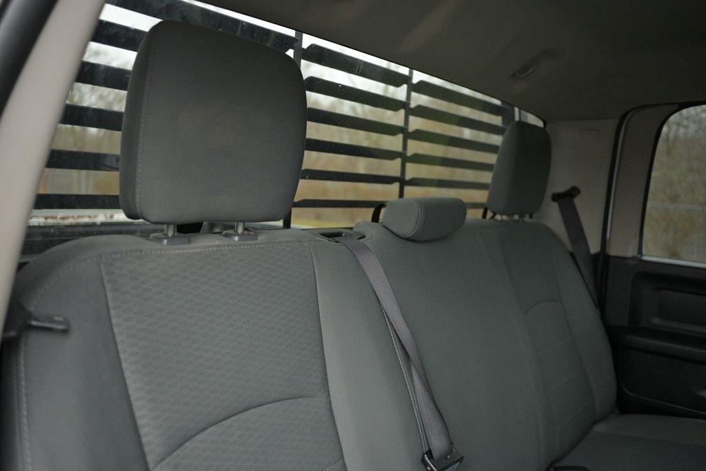 RAM 1500 Tradesman 4x4 Crew Cab 5'7" Box 2017