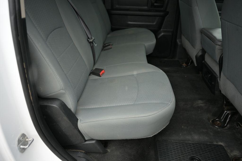 RAM 1500 Tradesman 4x4 Crew Cab 5'7" Box 2017