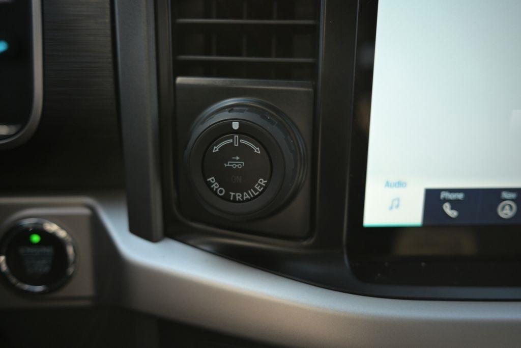 Ford F-150 XL 4WD SuperCrew 5.5' Box 2021