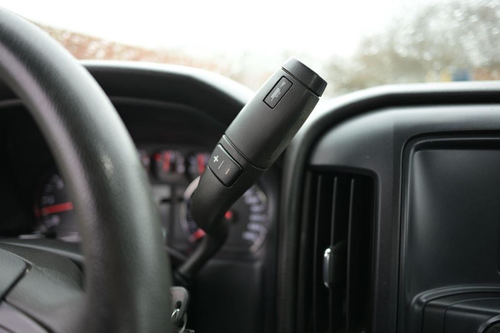 Chevrolet Silverado 1500 4WD Reg Cab 133.0" Work Truck 2016